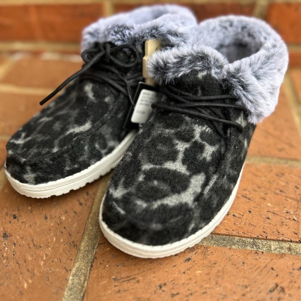 Women's Hey Dude Britt Abstract Grey Leopard Shoe Size 6
